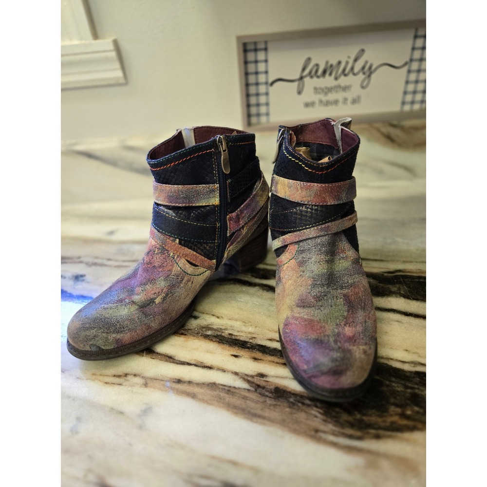 L'Artiste Spring Step Shazzam Multi Leather Ankle Boots 38 Hand Painted Boho